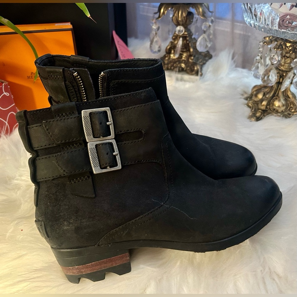 Sorel Lolla Waterproof Leather Ankle Boot NIB 6.5